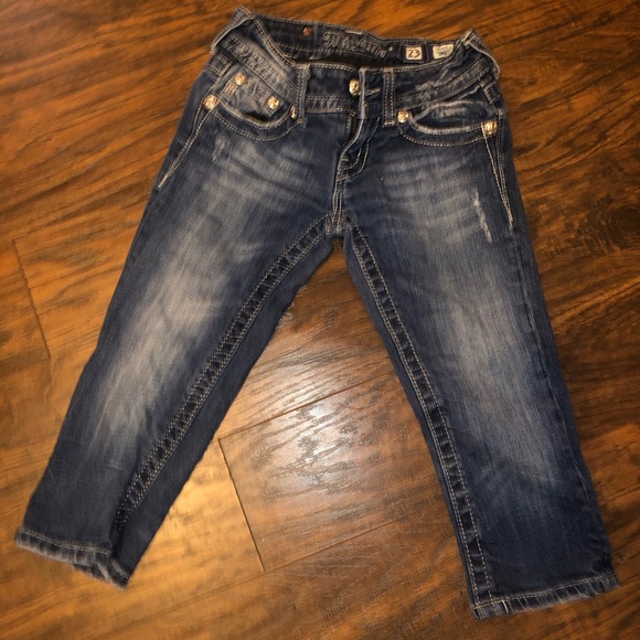 Capris - Picture 2 of 3